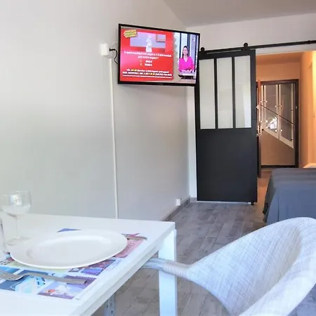 Studio Calme Et Lumineux 10 Mn Plage Et Centre-ville Parking Prive - Bat Juin La Grande-Motte